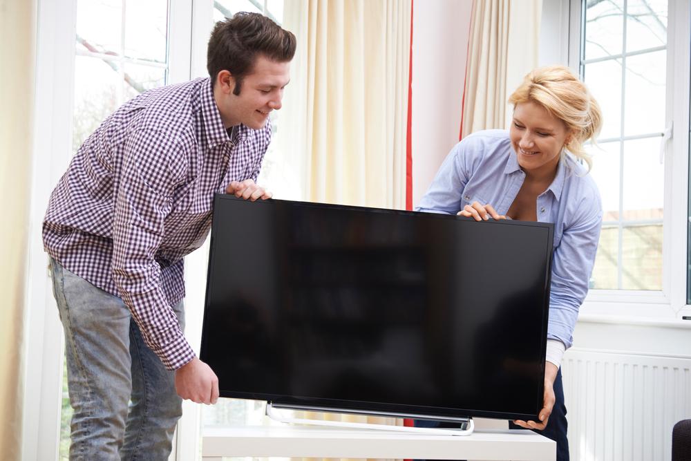 How To Save Money While Buying A New TV
